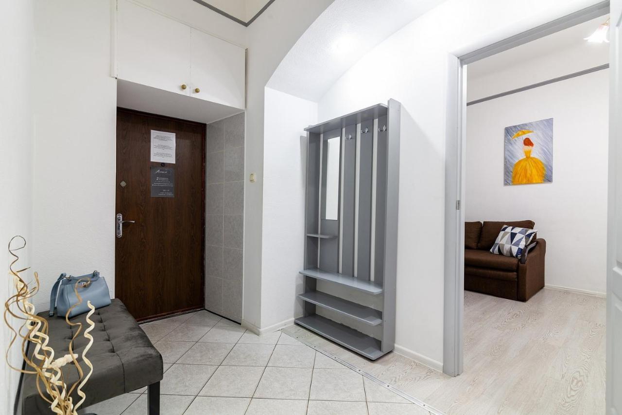 Avangard Shevchenko Avenue 11 Apart Λβιβ Εξωτερικό φωτογραφία