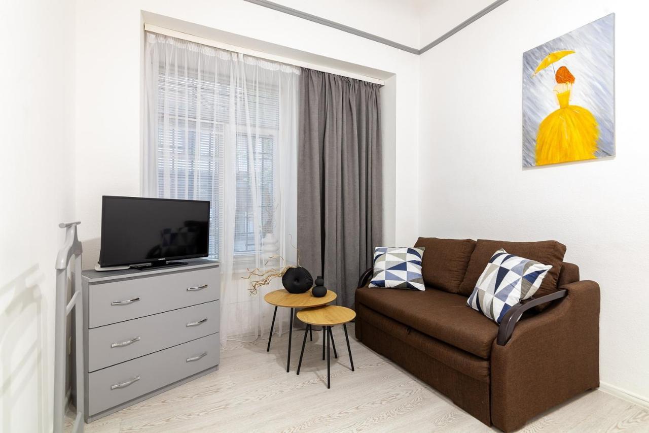 Avangard Shevchenko Avenue 11 Apart Λβιβ Εξωτερικό φωτογραφία